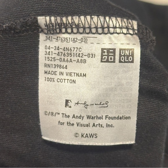 KAWS x Uniqlo Warhol UT Graphic T-shirt
Black Size Large - Picture 6 of 11